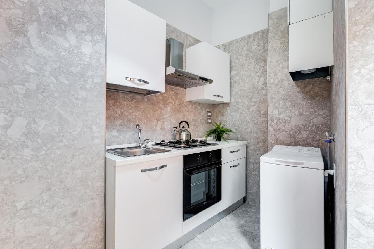 Trevi Fountain - Shabby - Romedreamhome Kültér fotó